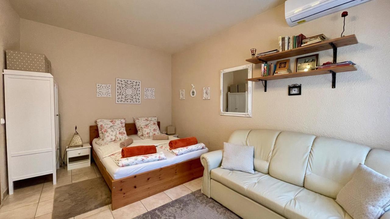 Naposdombi Apartmanok Orfű Exteriör bild